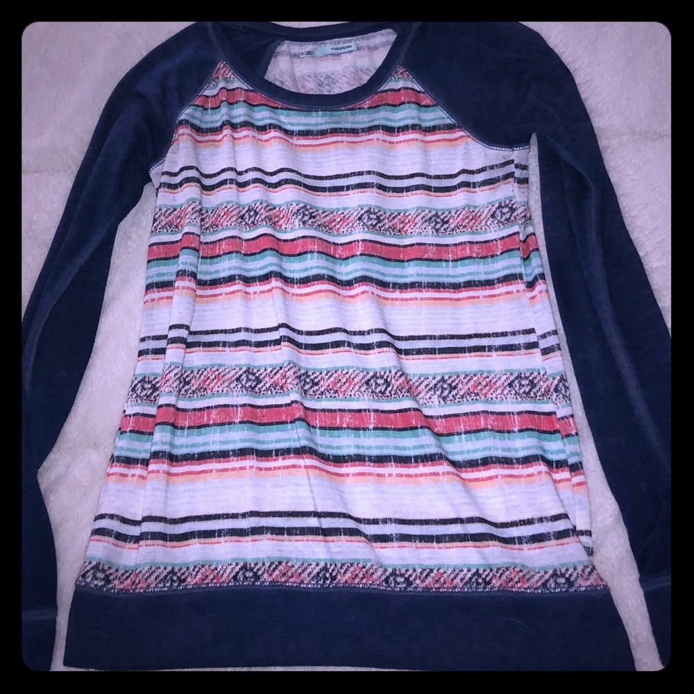 Long sleeve light sweatshirt 💙